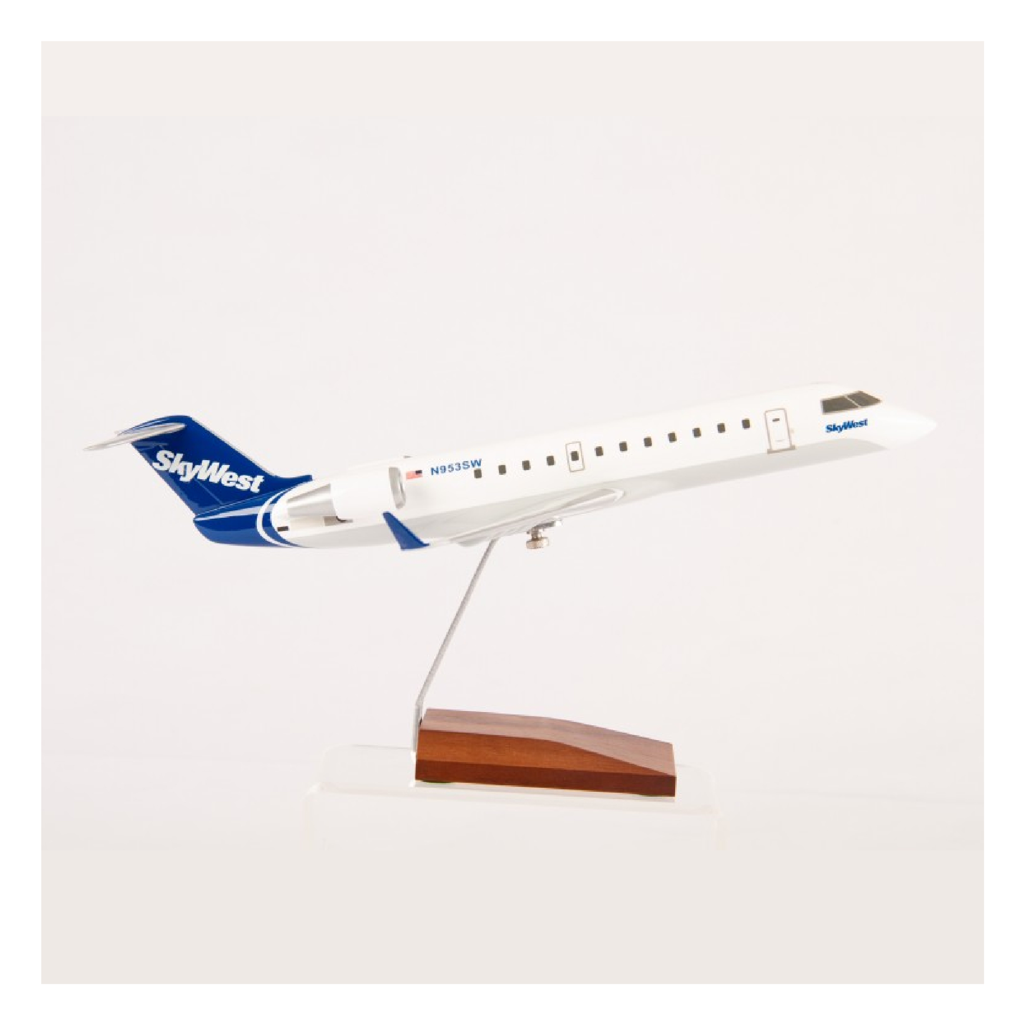 SkyWest CRJ200 Resin Model