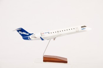 SkyWest CRJ200 Resin Model